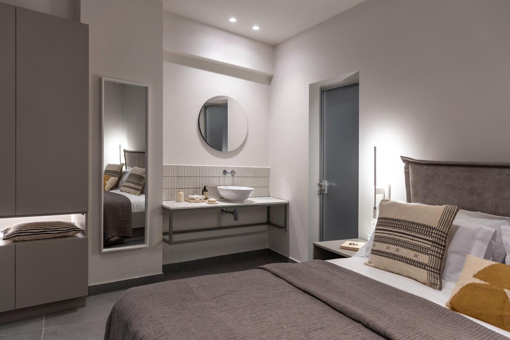 Celestial Athens Suites At Praxitelous Ngoại thất bức ảnh