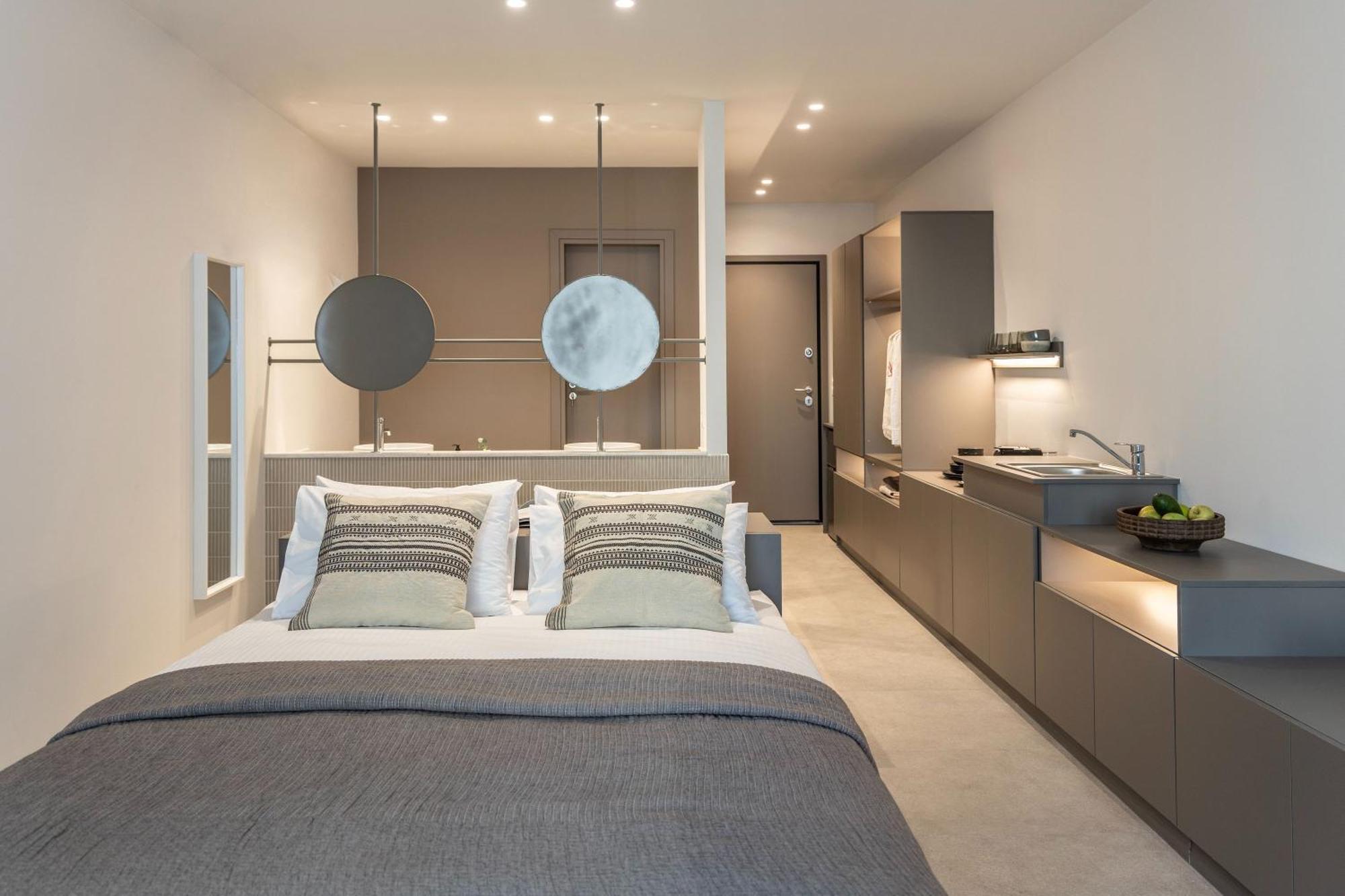 Celestial Athens Suites At Praxitelous Ngoại thất bức ảnh