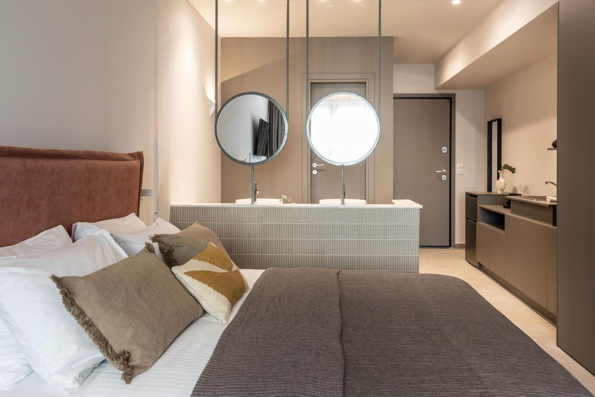 Celestial Athens Suites At Praxitelous Ngoại thất bức ảnh