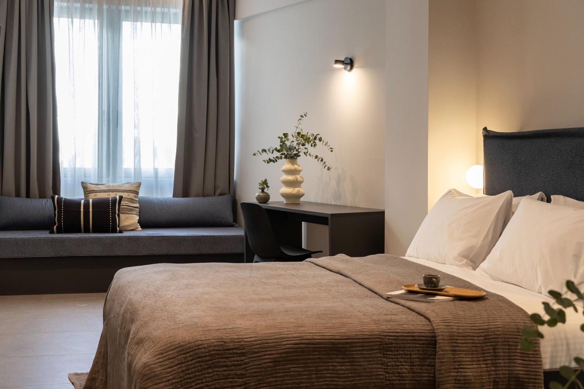 Celestial Athens Suites At Praxitelous Ngoại thất bức ảnh